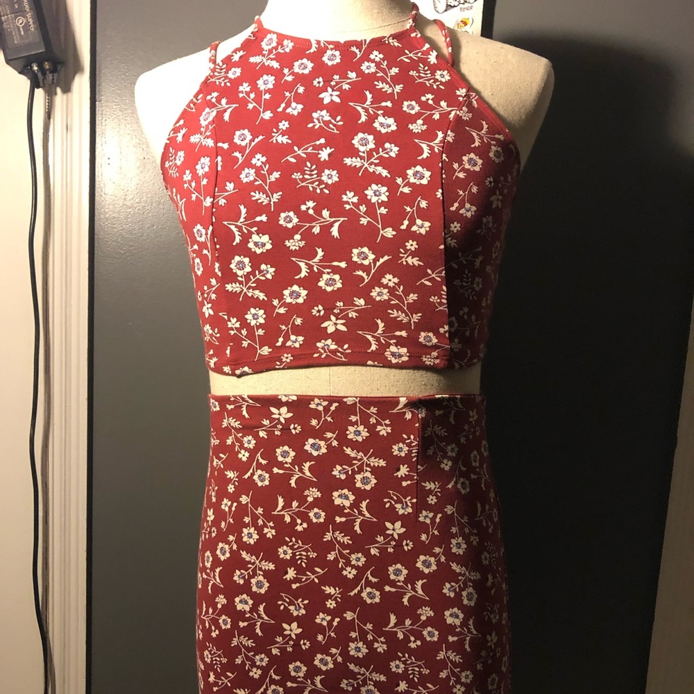 Hollister Matching Skirt & Crop Shirt